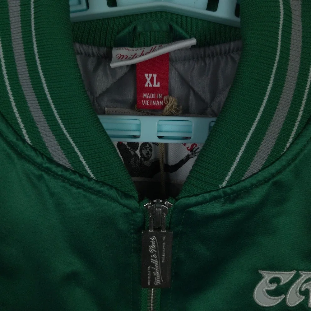 Philadelphia Eagles Mitchell & Ness NFL XL XLarge Satin Jacket Green Gray NWT